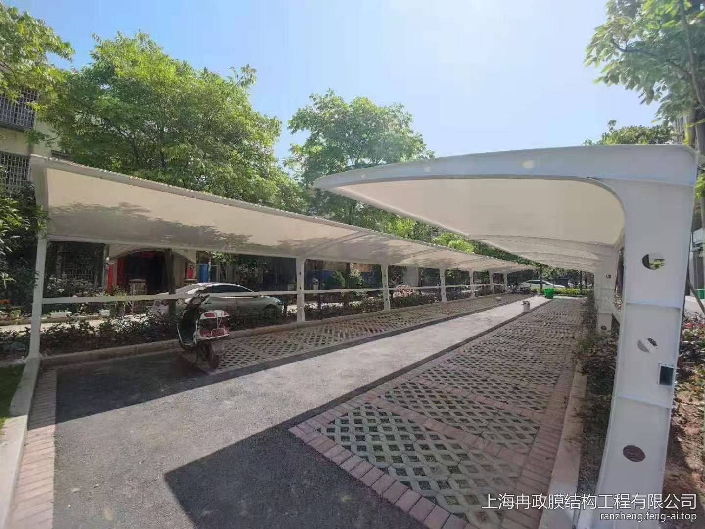 小区非机动车棚与停车位关系